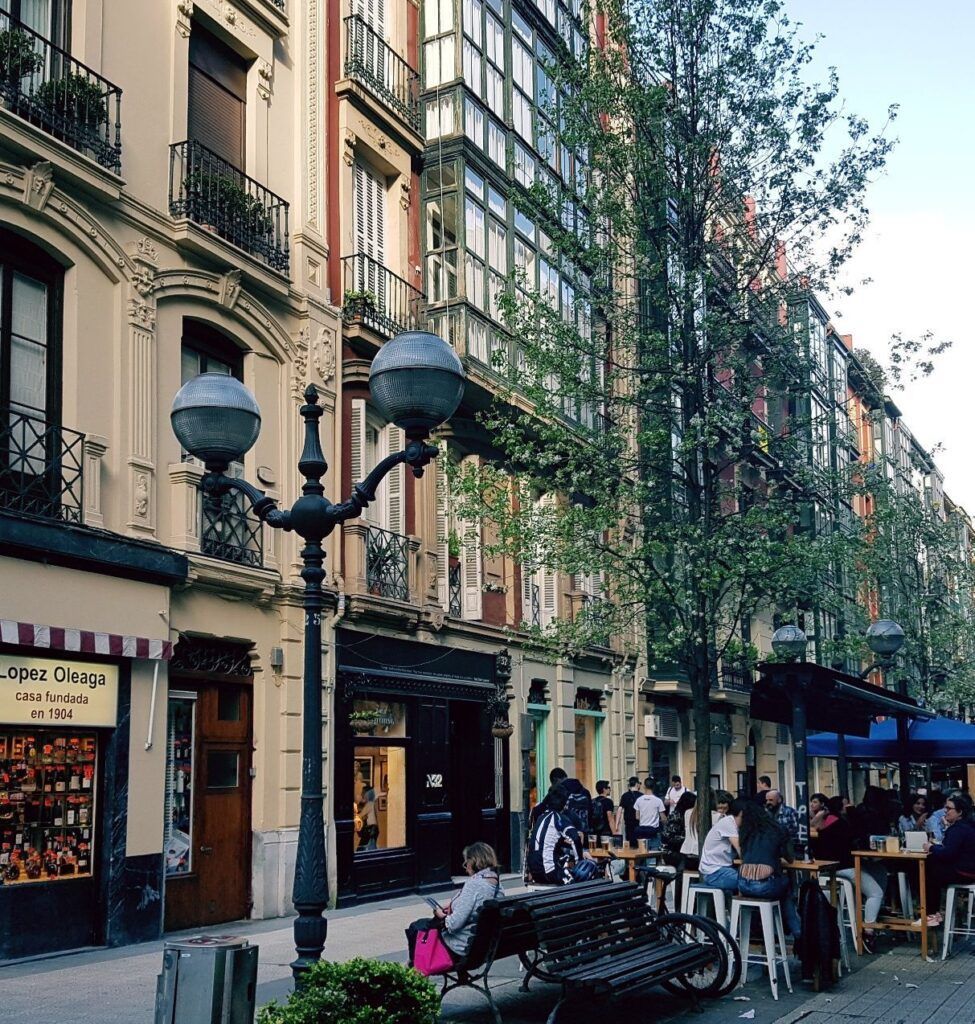 Ensanche bilbaino + degustación de pintxos
