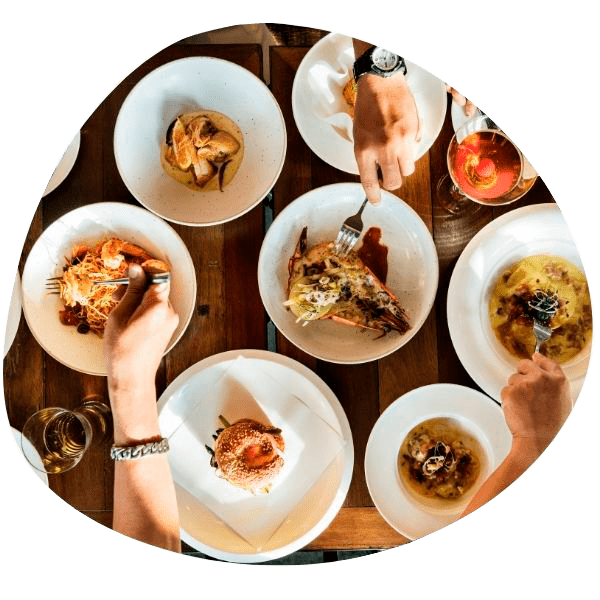 Platos de comida degustación